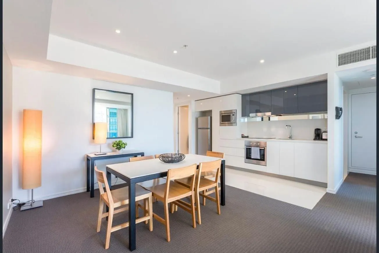 H Star Residences-- Paradise Stayz * Gold Coast