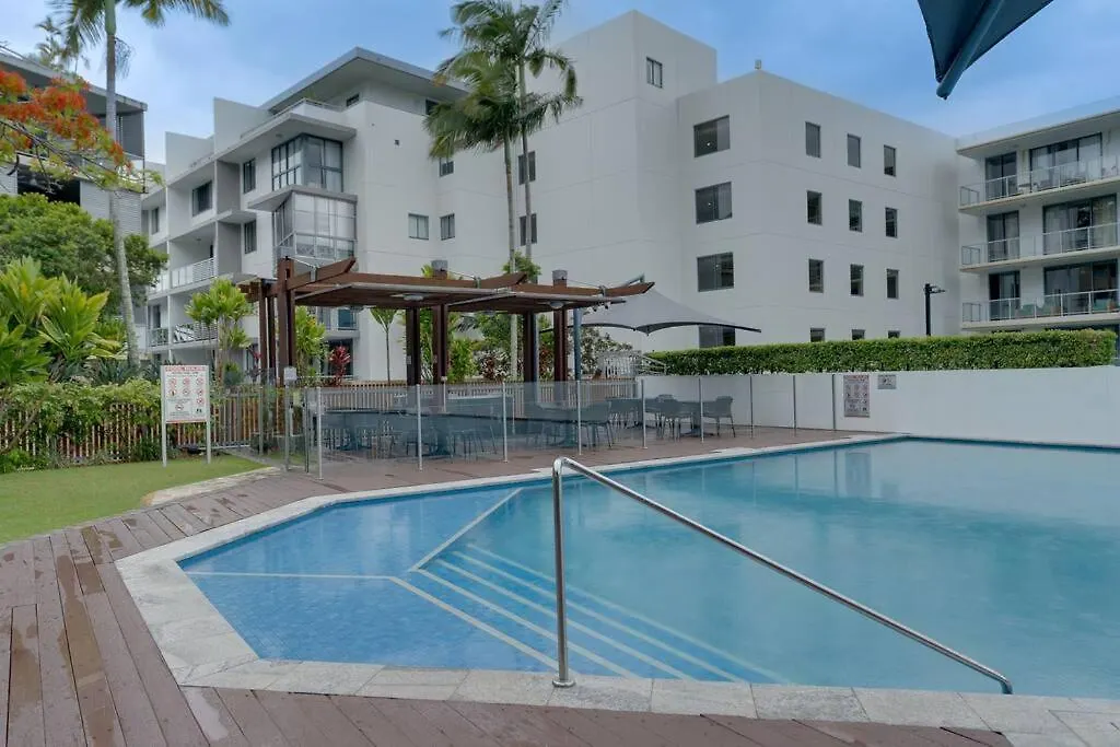 Private Rooftop Beachside 3-bed With Pool Appartamento *