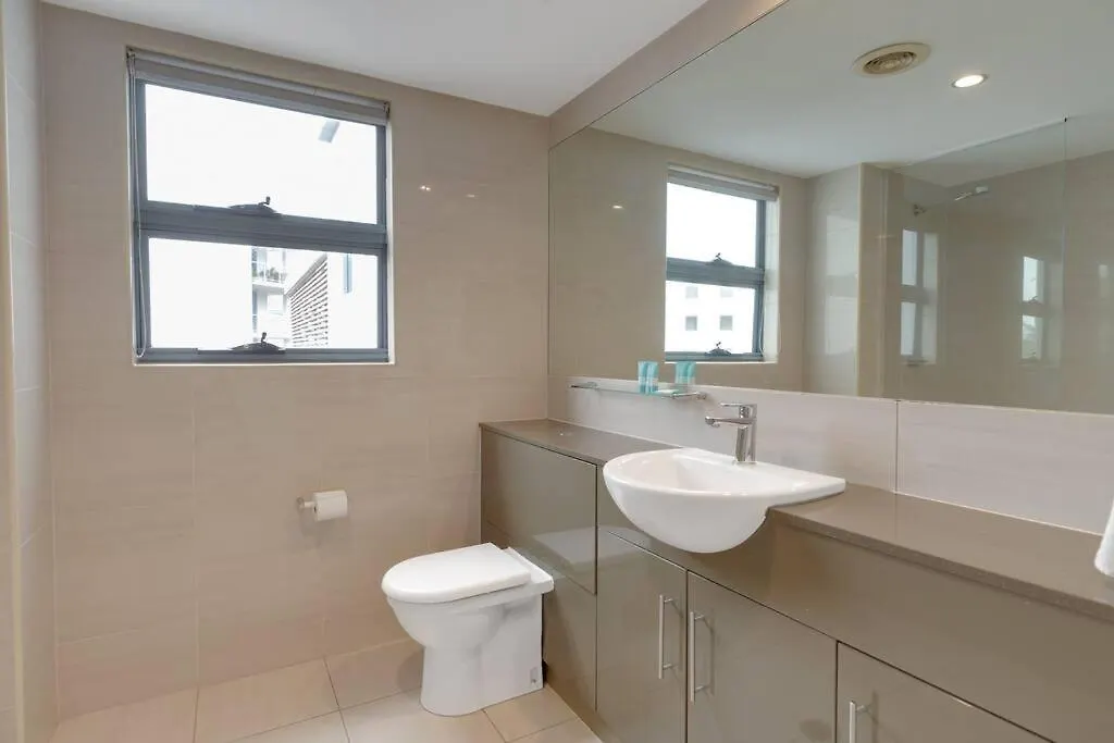 Private Rooftop Beachside 3-bed With Pool *