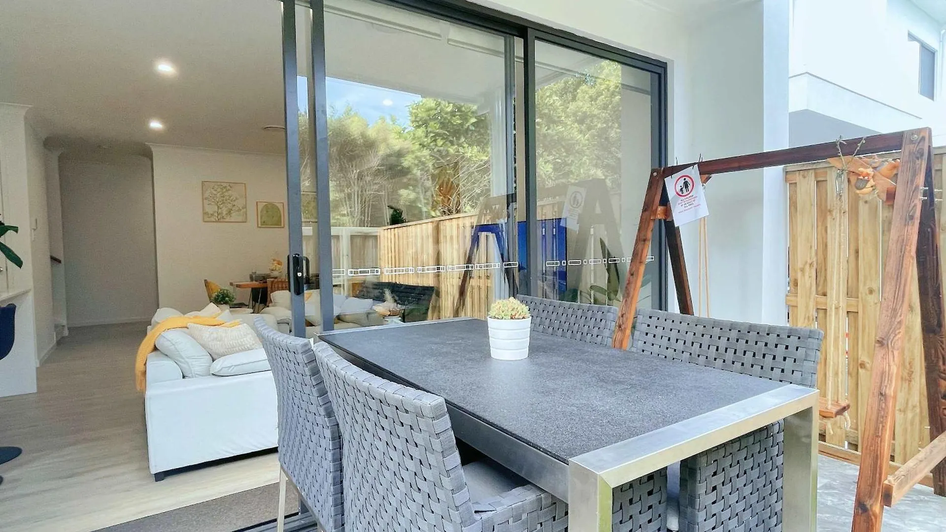 Brand New 3br Modern Comfort Oasis Wifi Parking Gold Coast