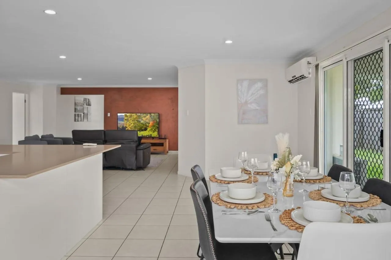 Stunning 4br With Yard Parking Costco And Theme Park Holiday home