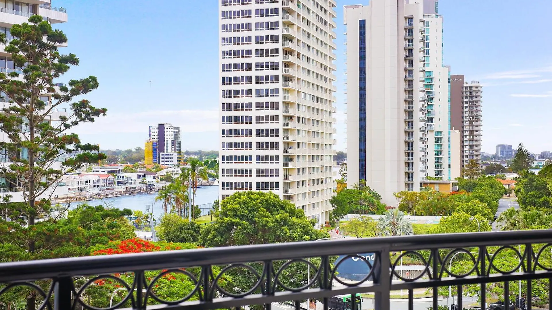 Chevron Renaissance Surfers Paradise Sleeps 10 4th Floor - Optimise * Gold Coast