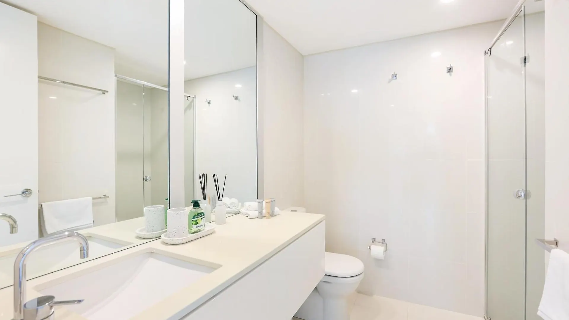 Apartment Qtower 2Br Apt Pool & Gym, 6 Guests, Beach Walk Gold Coast