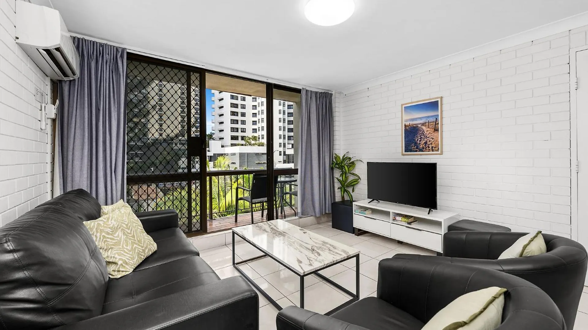 דירה Surfers Paradise- Meters From The Beach! *