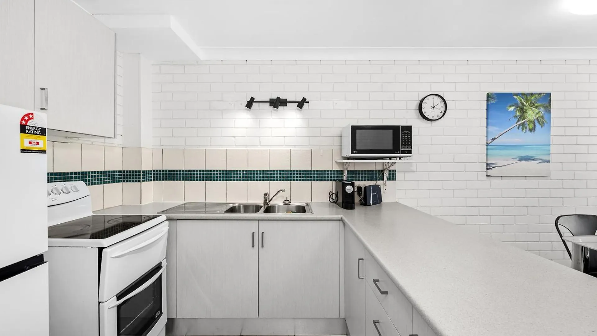 Surfers Paradise- Meters From The Beach! דירה גולד קוסט