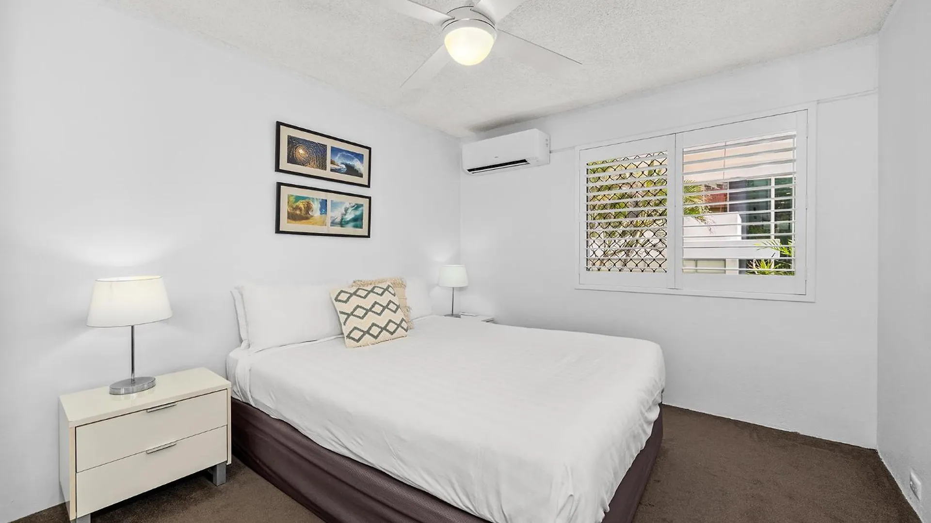Surfers Paradise- Meters From The Beach! דירה