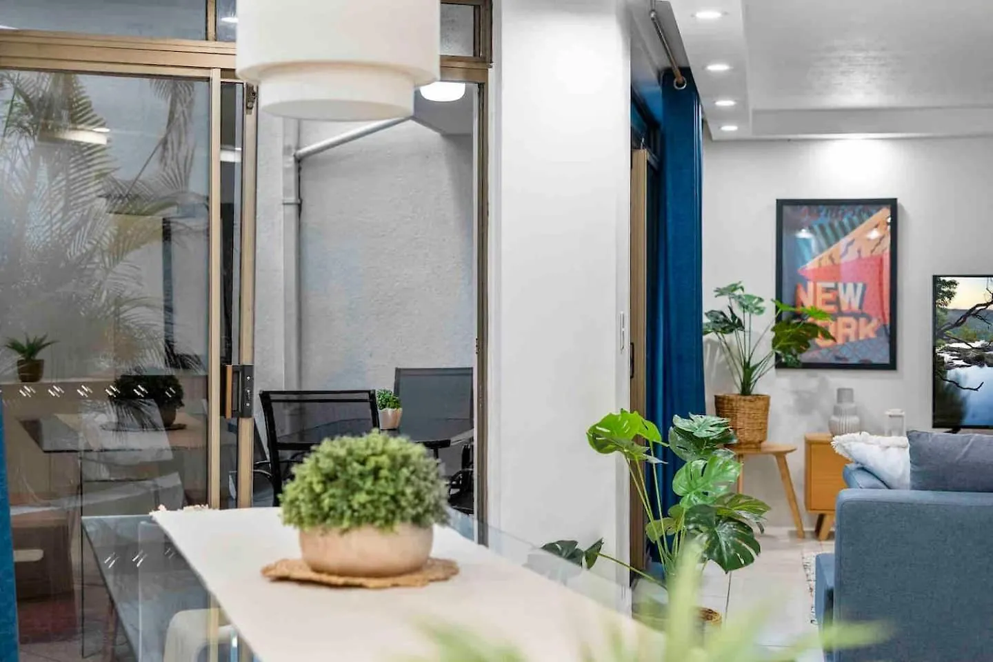 Apartment Surfers Paradise Fun Beachside Retreat