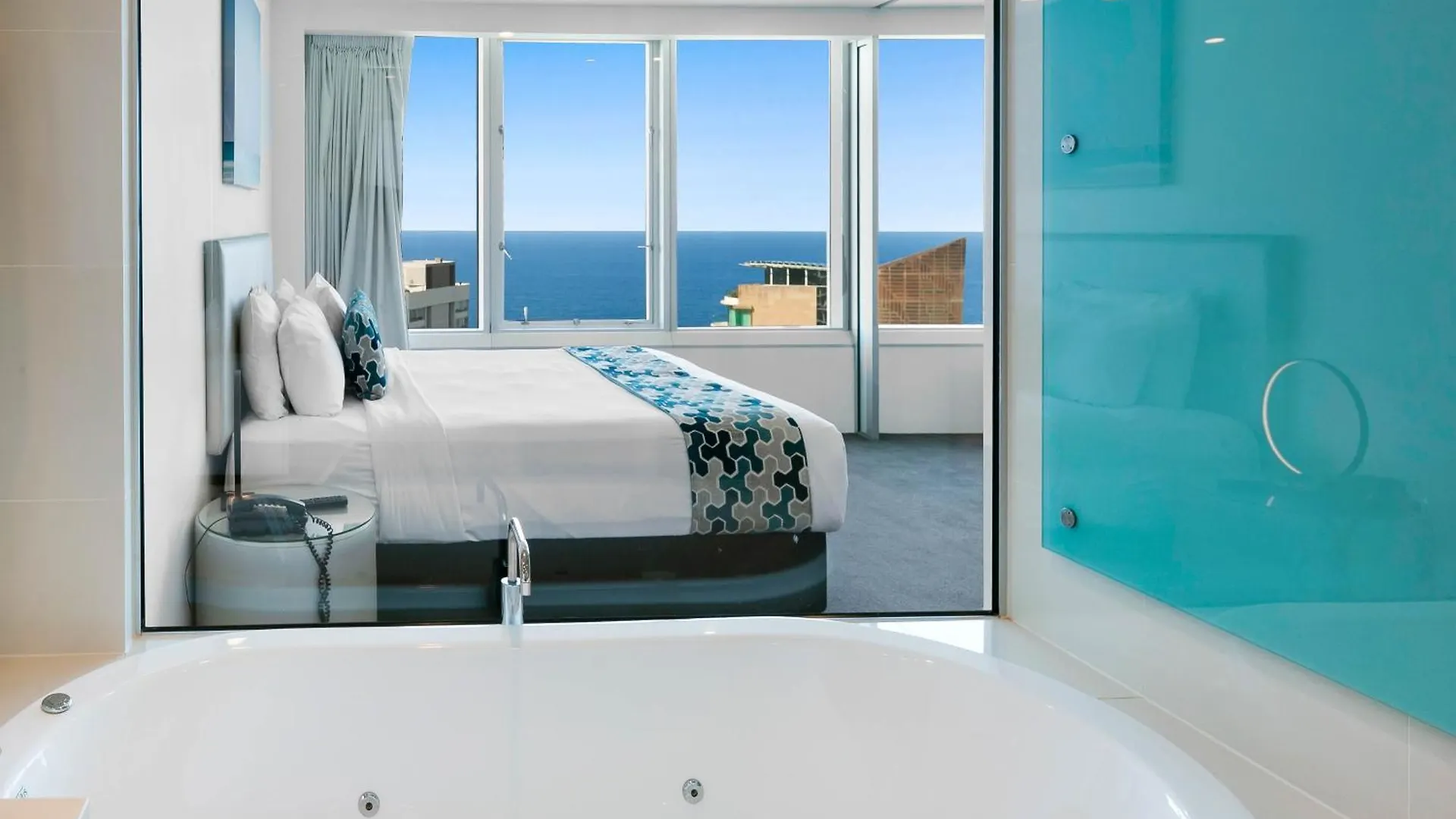 Apartment Tallest Tower Skyhomes | 9 Hamilton Avenue Gold Coast