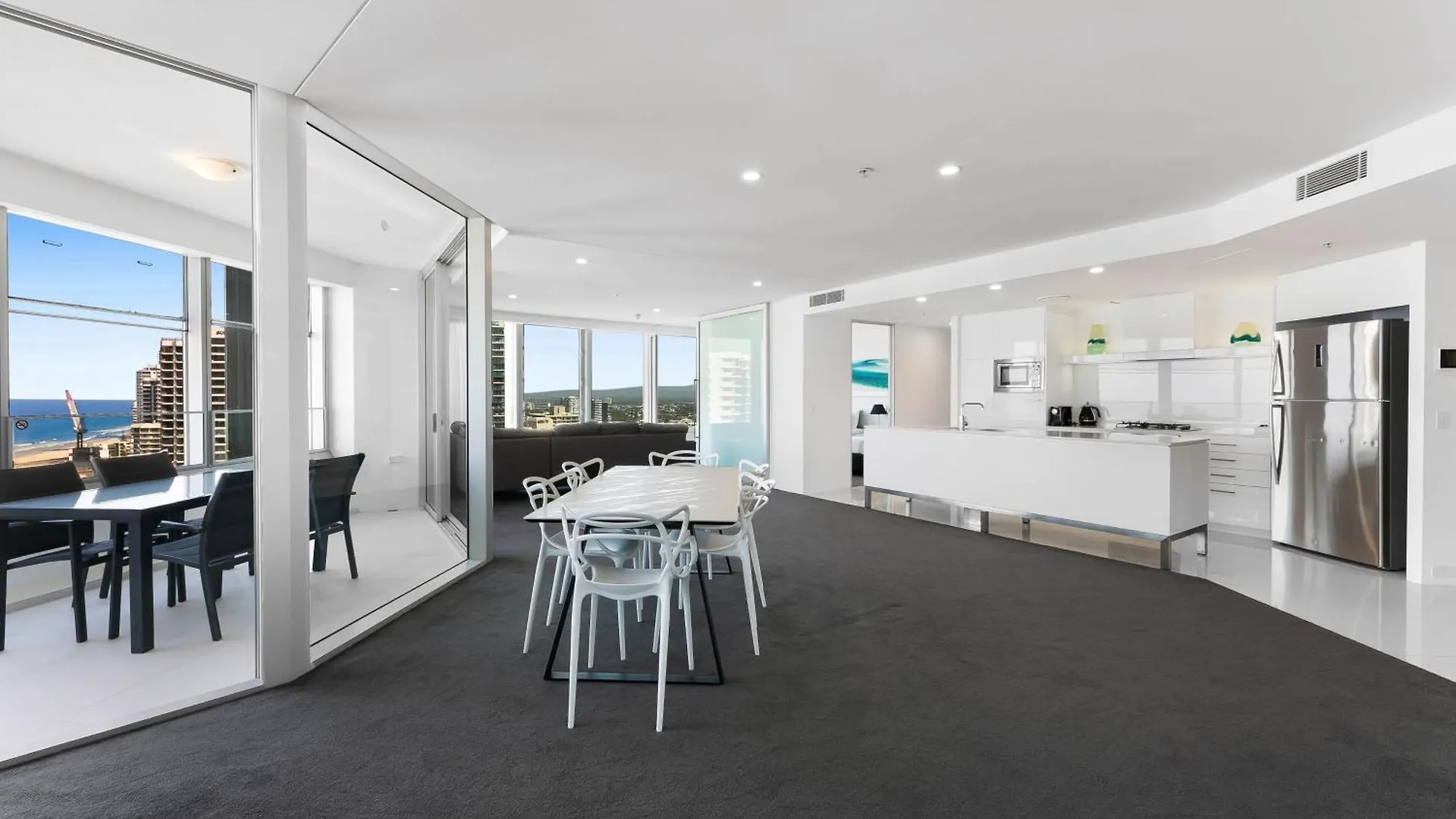 Tallest Tower Skyhomes | 9 Hamilton Avenue Apartment