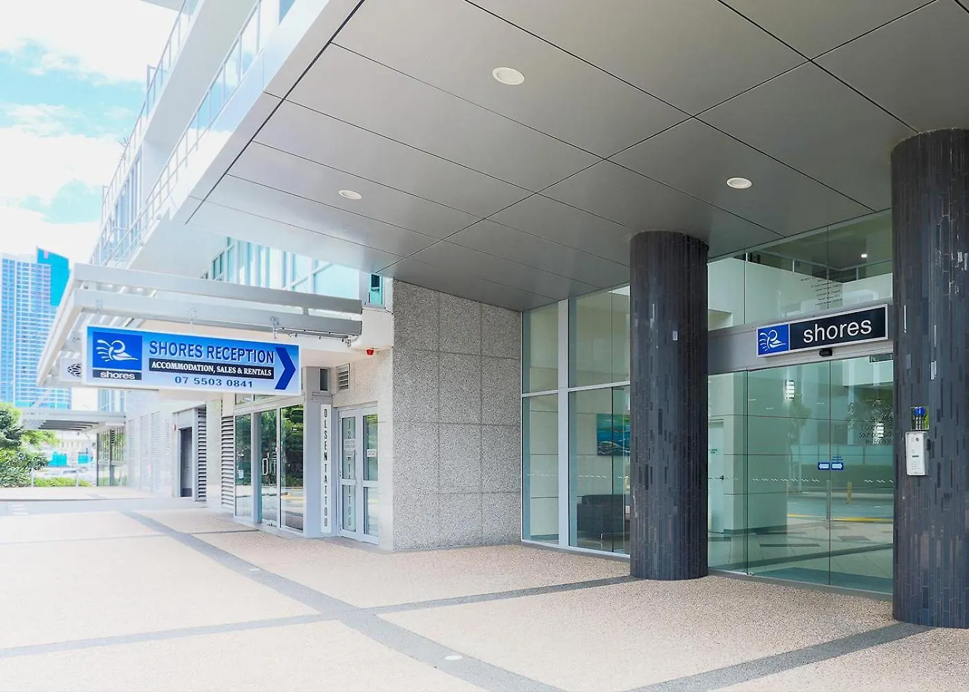 Elegant Splendor 3 Bedroom With Tram Access * Gold Coast
