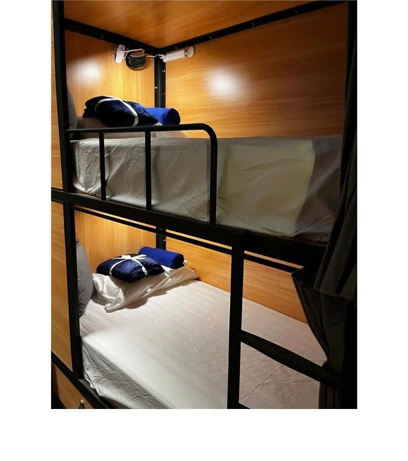 Capsuleaccom Hostel