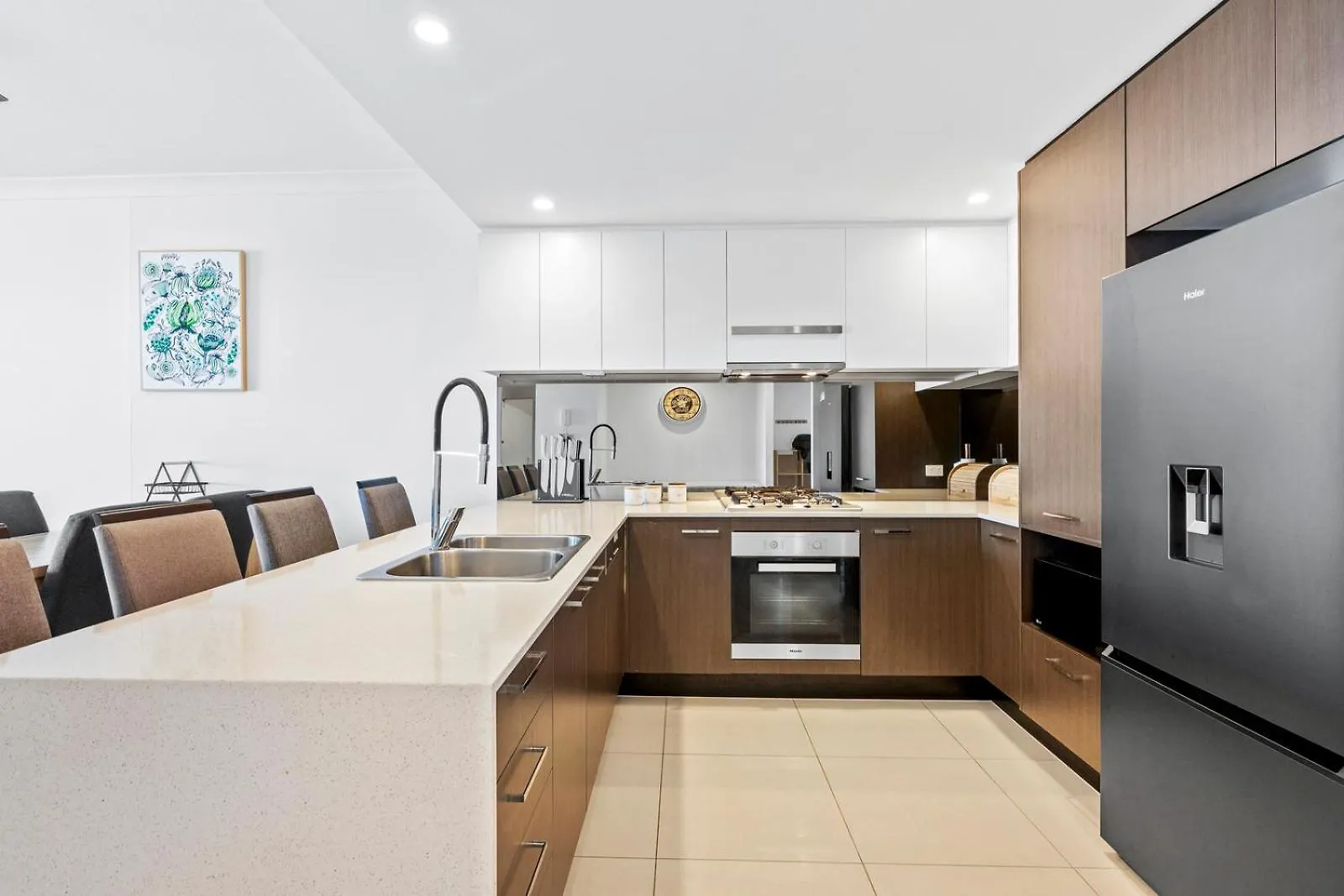 Harbour Quays 4*