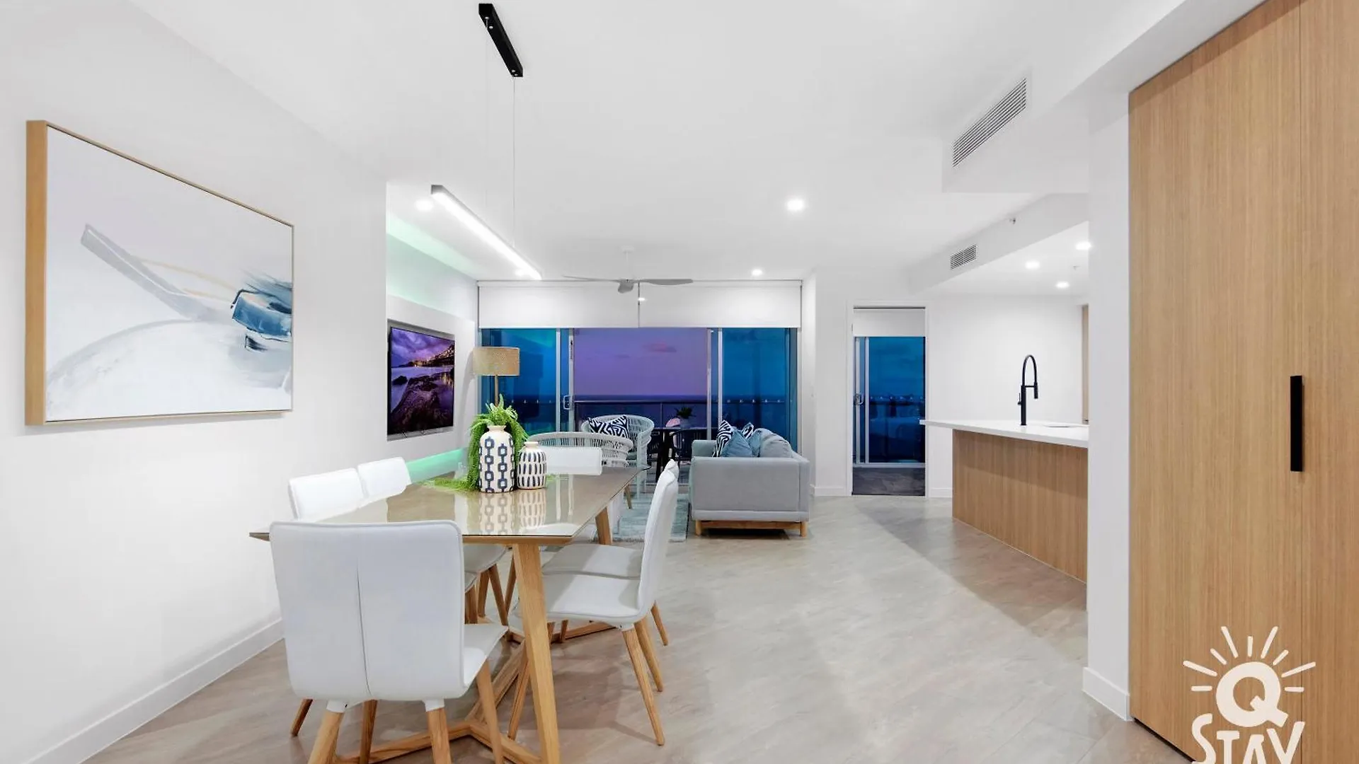 Chevron Renaissance - Qstay Голд-Кост