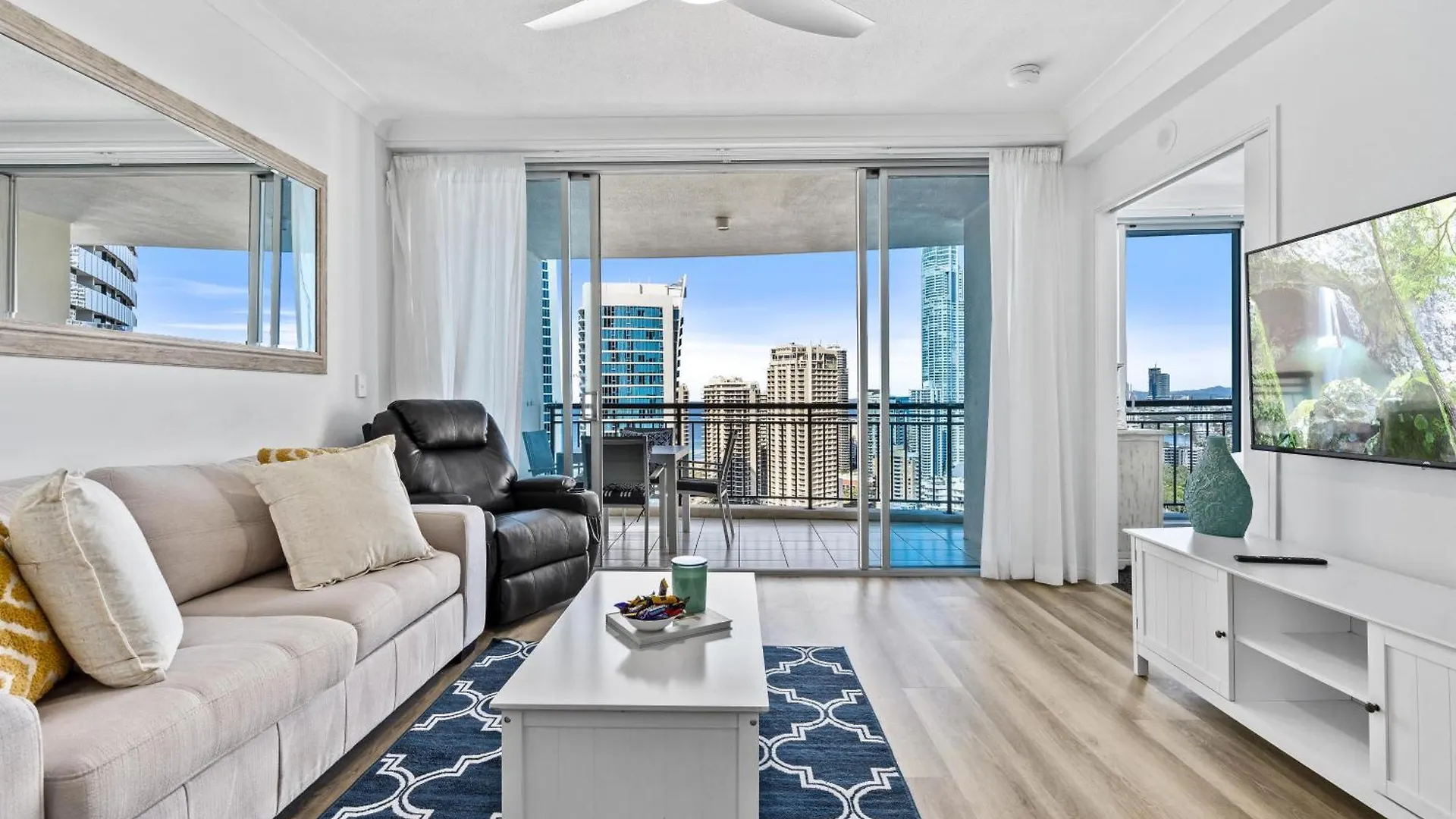 Chevron Renaissance - Qstay