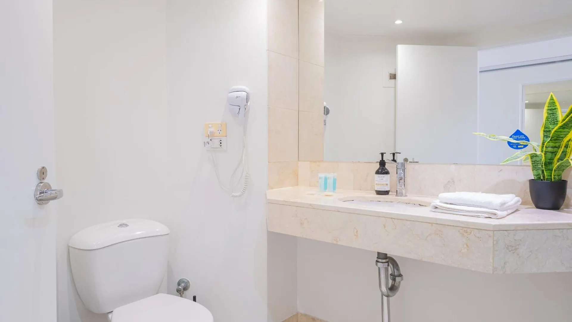 Ocean View In Mantra Free Wi-fi * Gold Coast