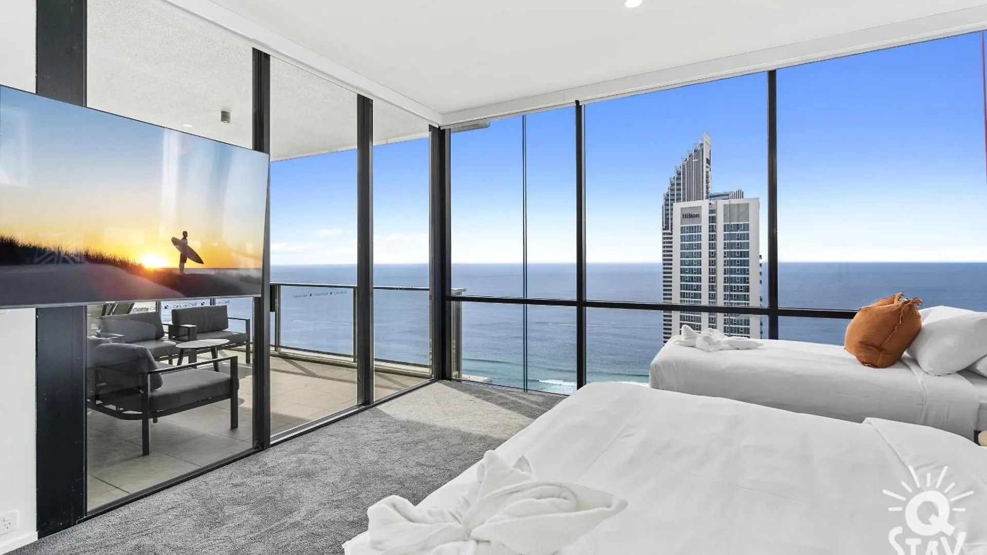 Apartment Circle On Cavill - Qstay Gold Coast