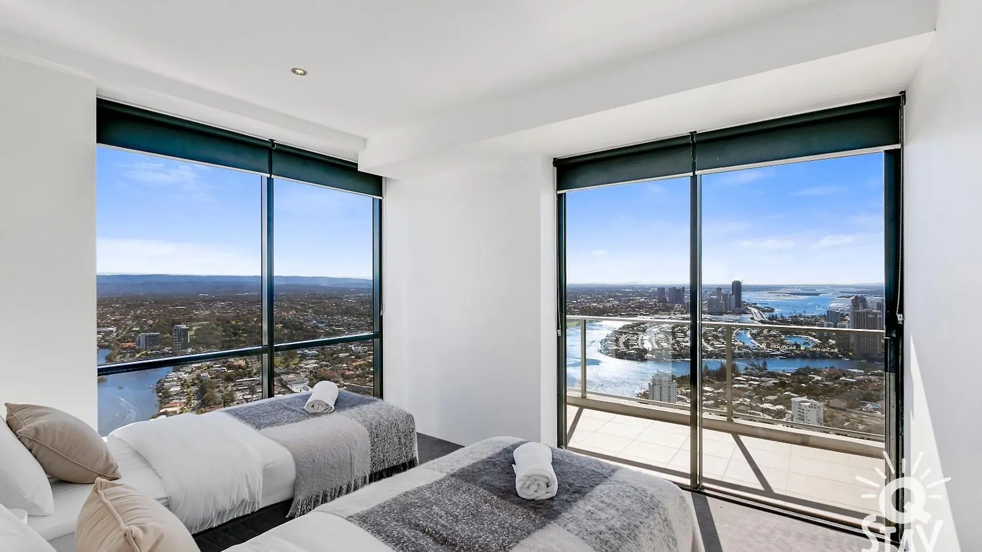 Apartment Circle On Cavill - Qstay Gold Coast