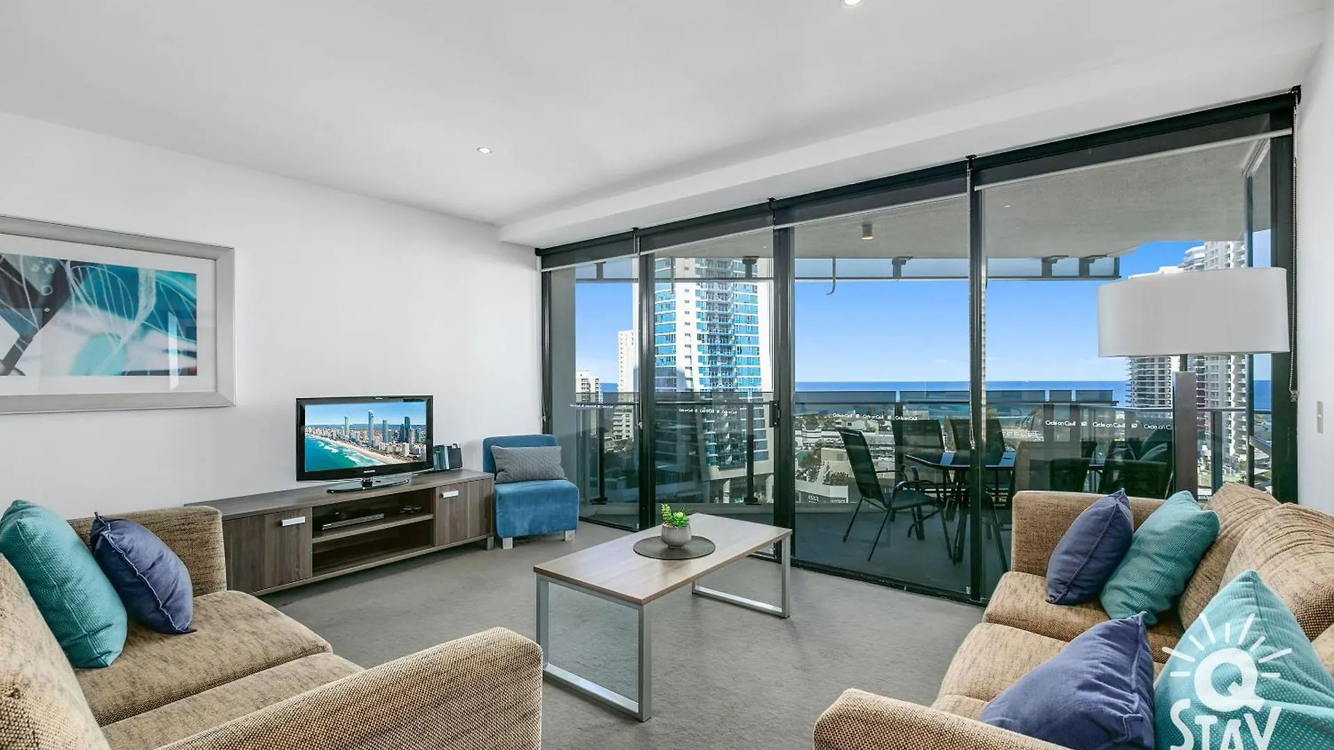 Circle On Cavill - Qstay Appartement