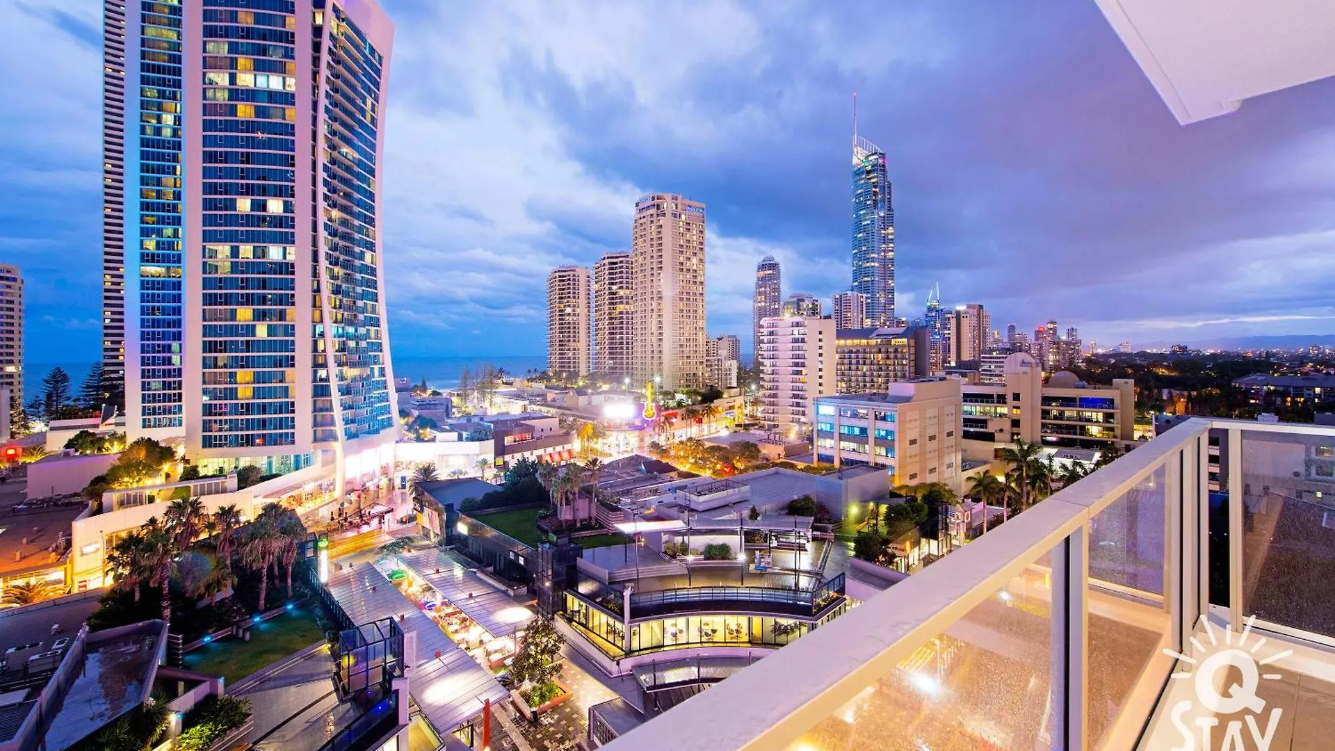 Circle On Cavill - Qstay * Gold Coast