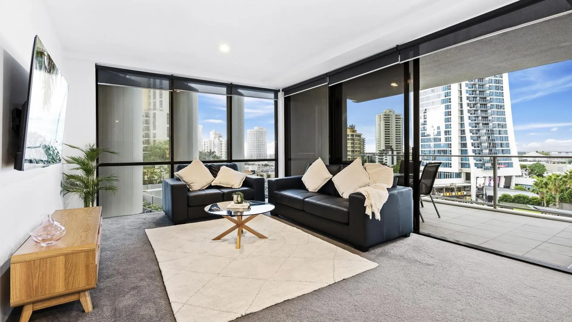Apartment Circle On Cavill - Qstay Gold Coast
