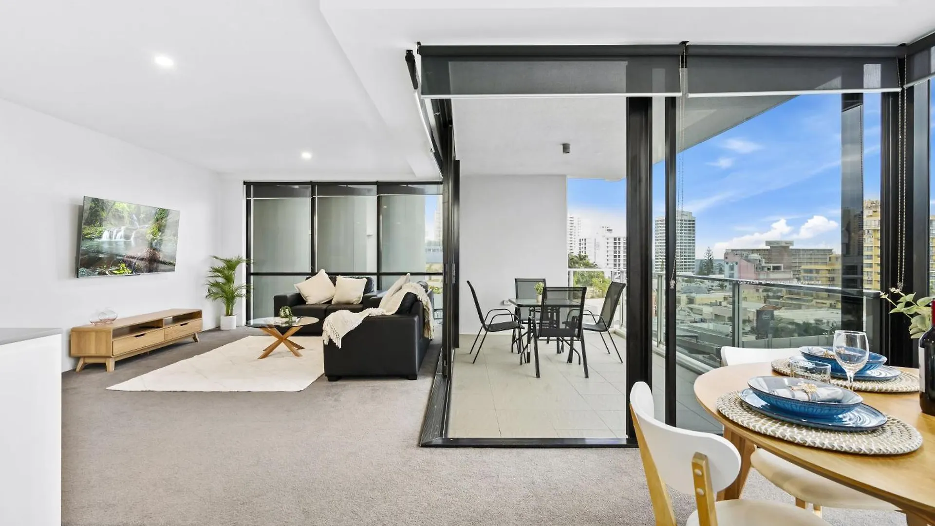 Circle On Cavill - Qstay * Gold Coast