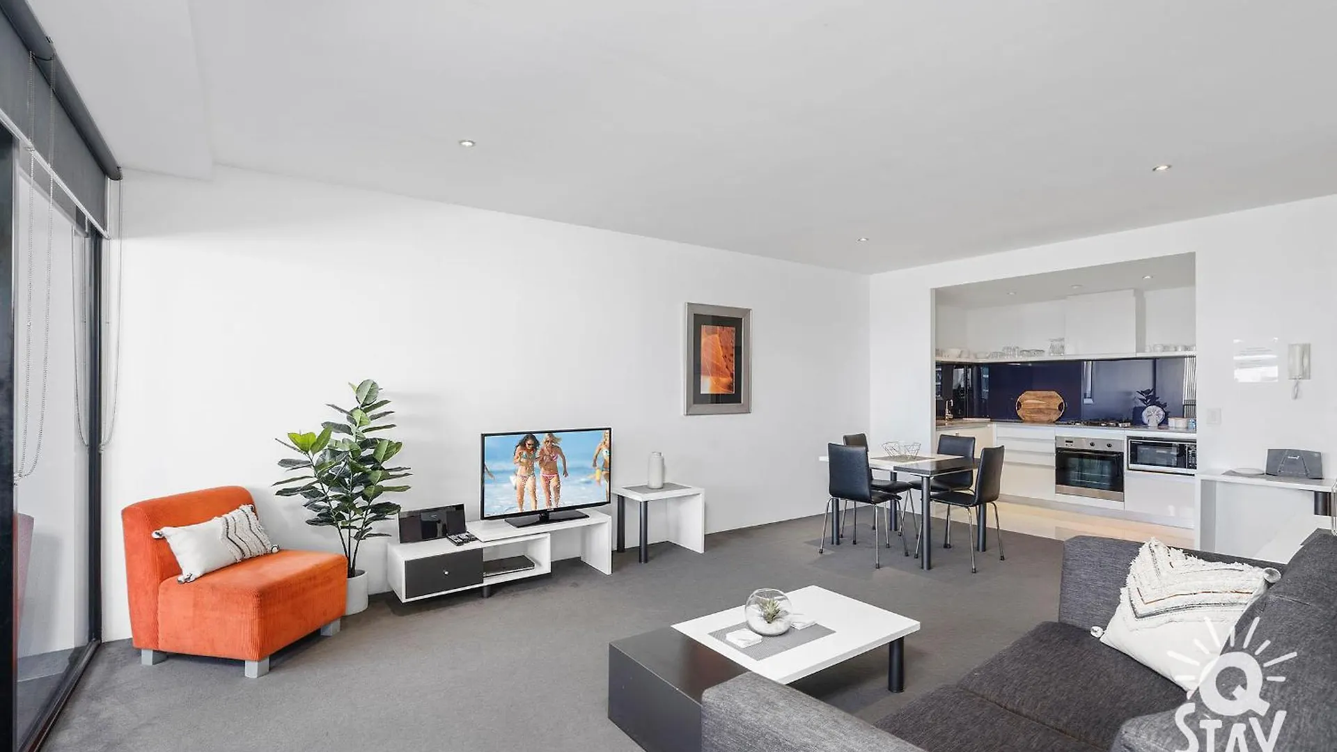 Appartement Circle On Cavill - Qstay