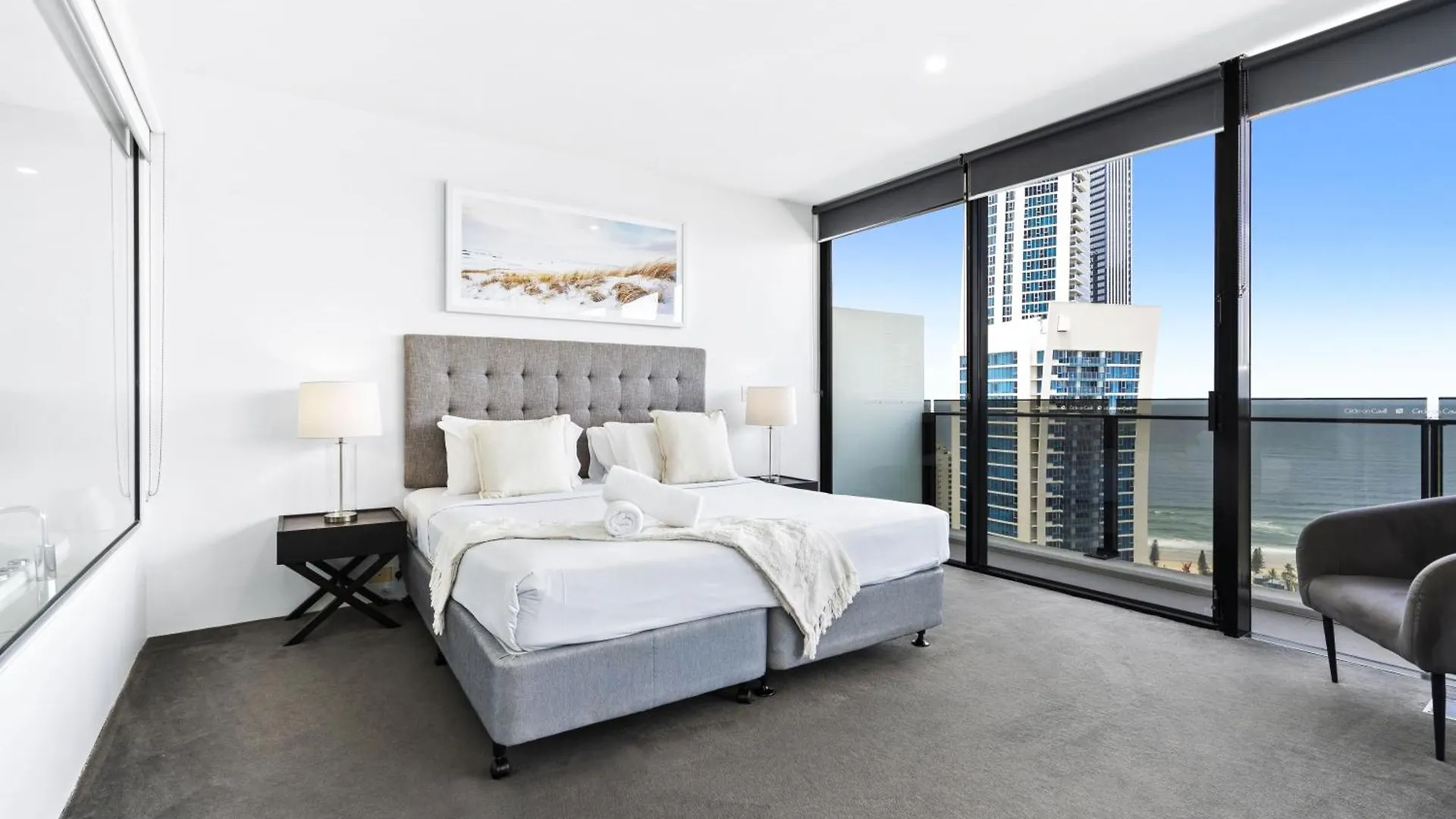 Circle On Cavill - Qstay * Gold Coast