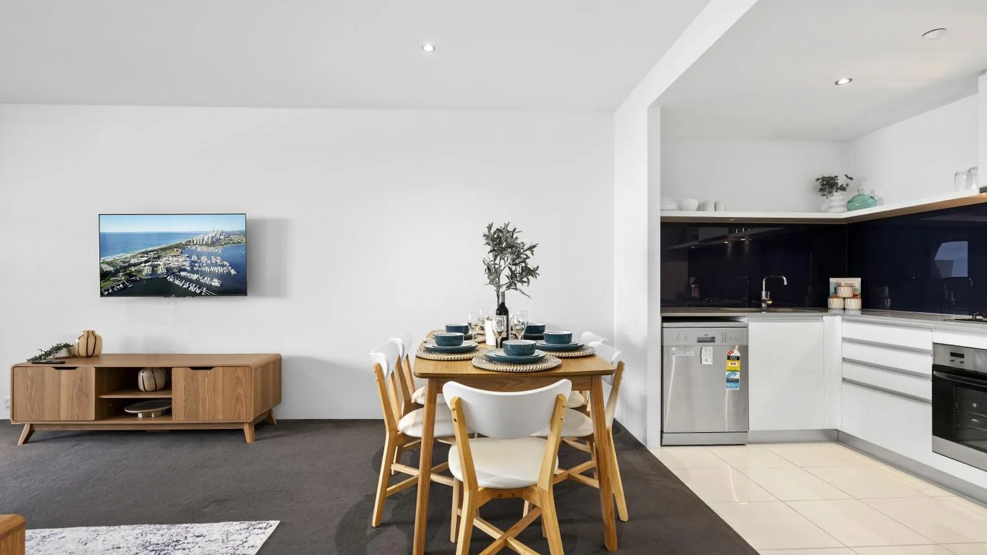 Circle On Cavill - Qstay Appartement