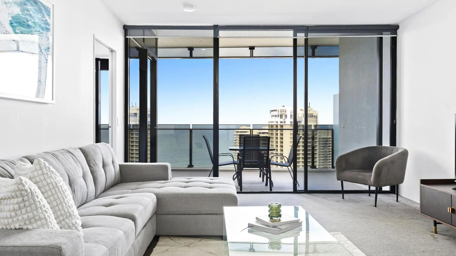 Apartment Circle On Cavill - Qstay Gold Coast
