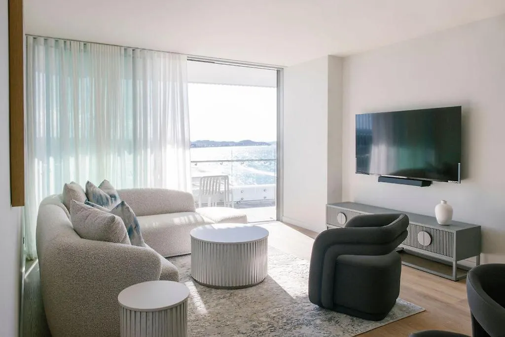 Kirra Point Apart-hotel *