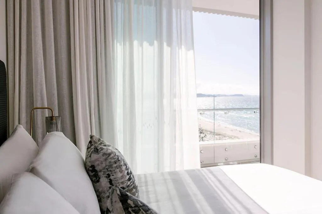 Apart-hotel Kirra Point