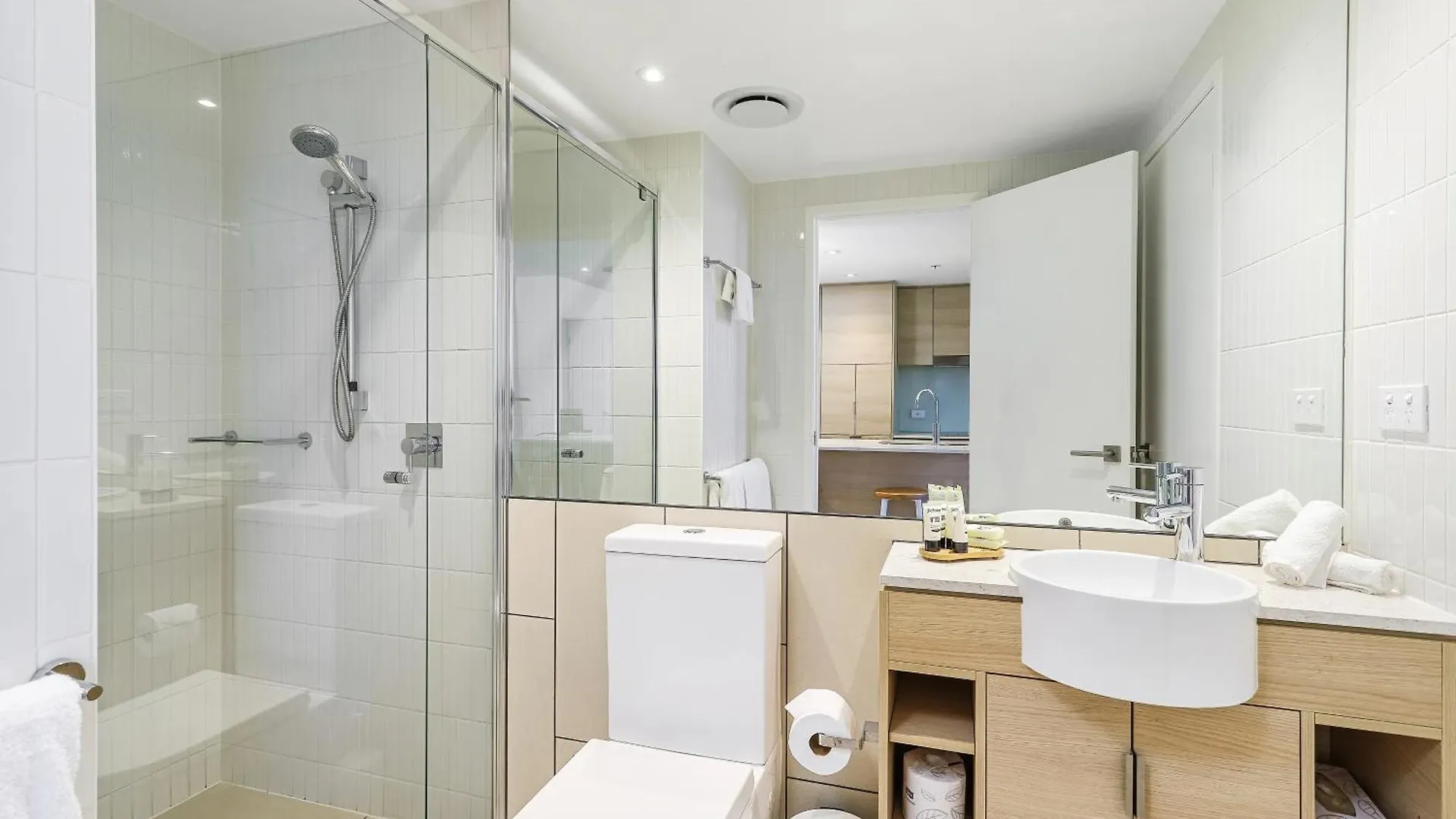 Broadbeach Oceanview Level 26 With Carpark - 4 Mins Walk To The Gold Coast