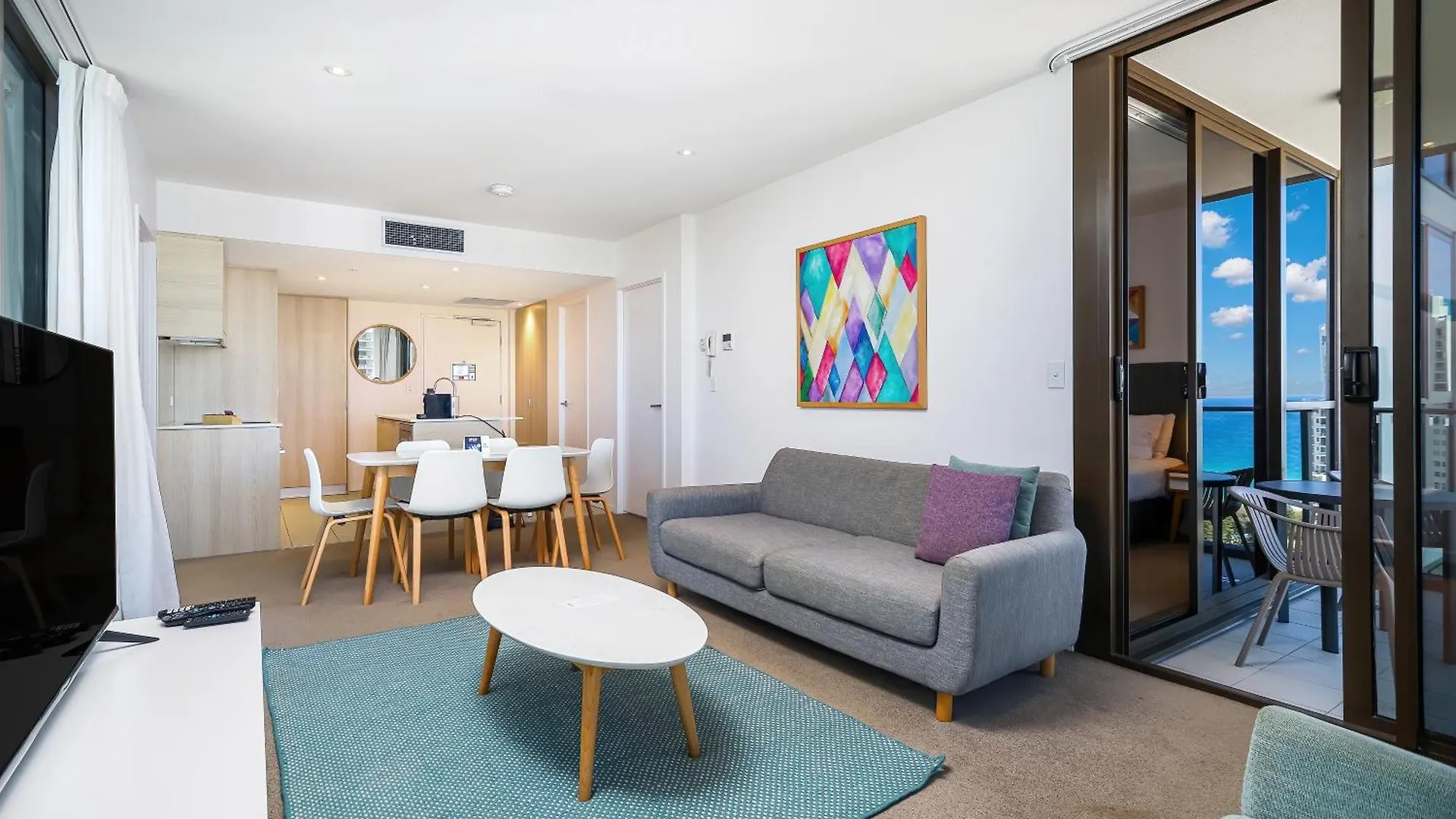 Broadbeach Oceanview Level 26 With Carpark - 4 Mins Walk To The