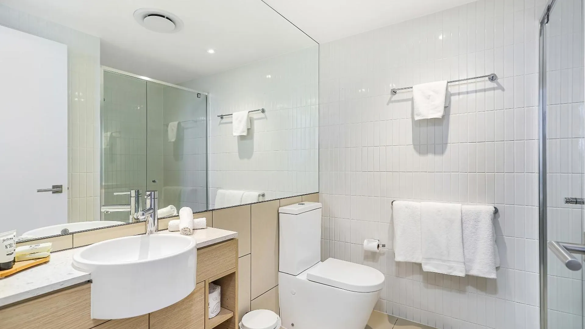 Apartment Broadbeach Oceanview Level 26 With Carpark - 4 Mins Walk To The