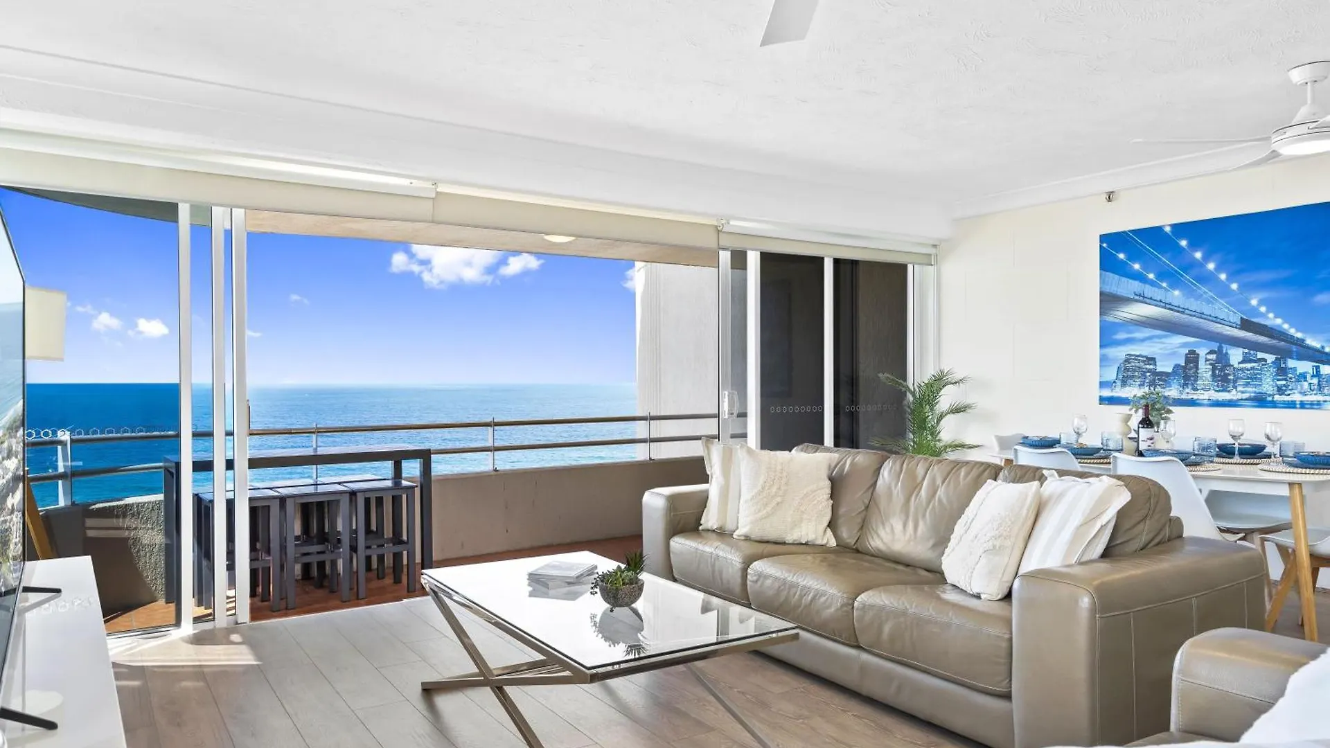 3 Bedroom Ocean View Unit At Zenith In Surfers Paradise - Q アパート *