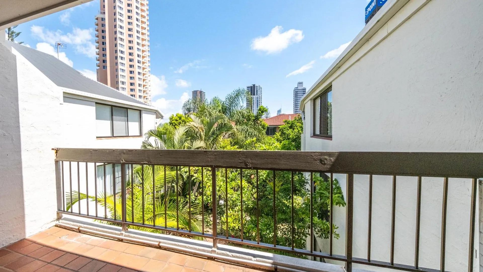 Sunbury Broadbeach Apartment *