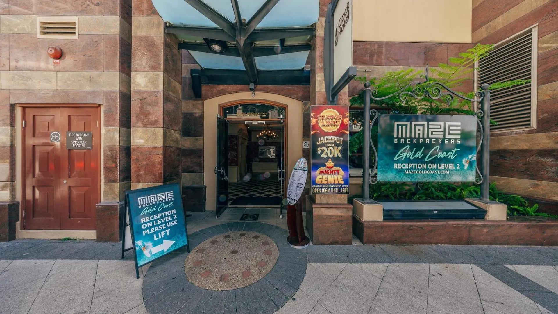 Hostel Maze Backpackers - Gold Coast