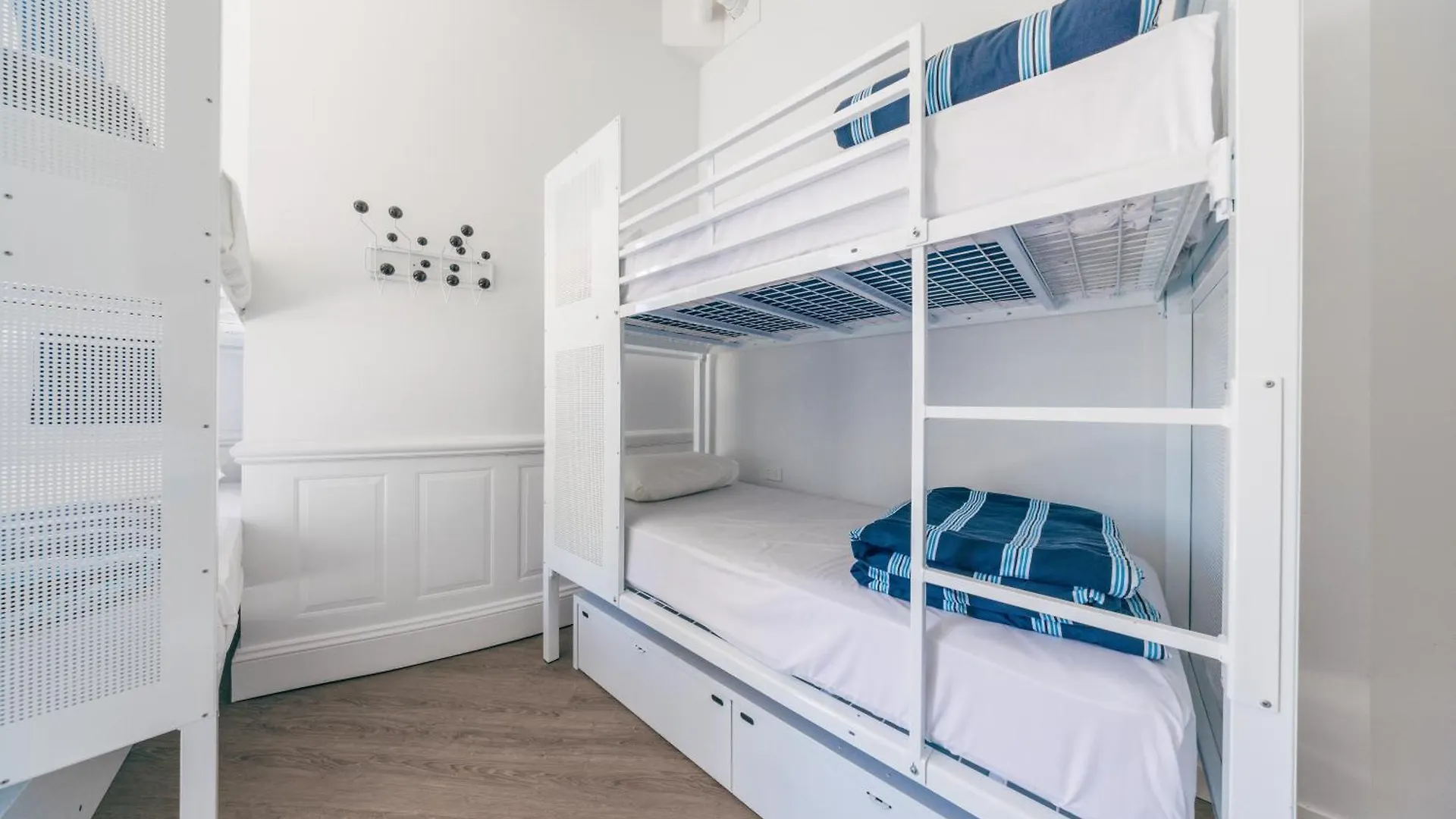 Hostel Maze Backpackers - Gold Coast