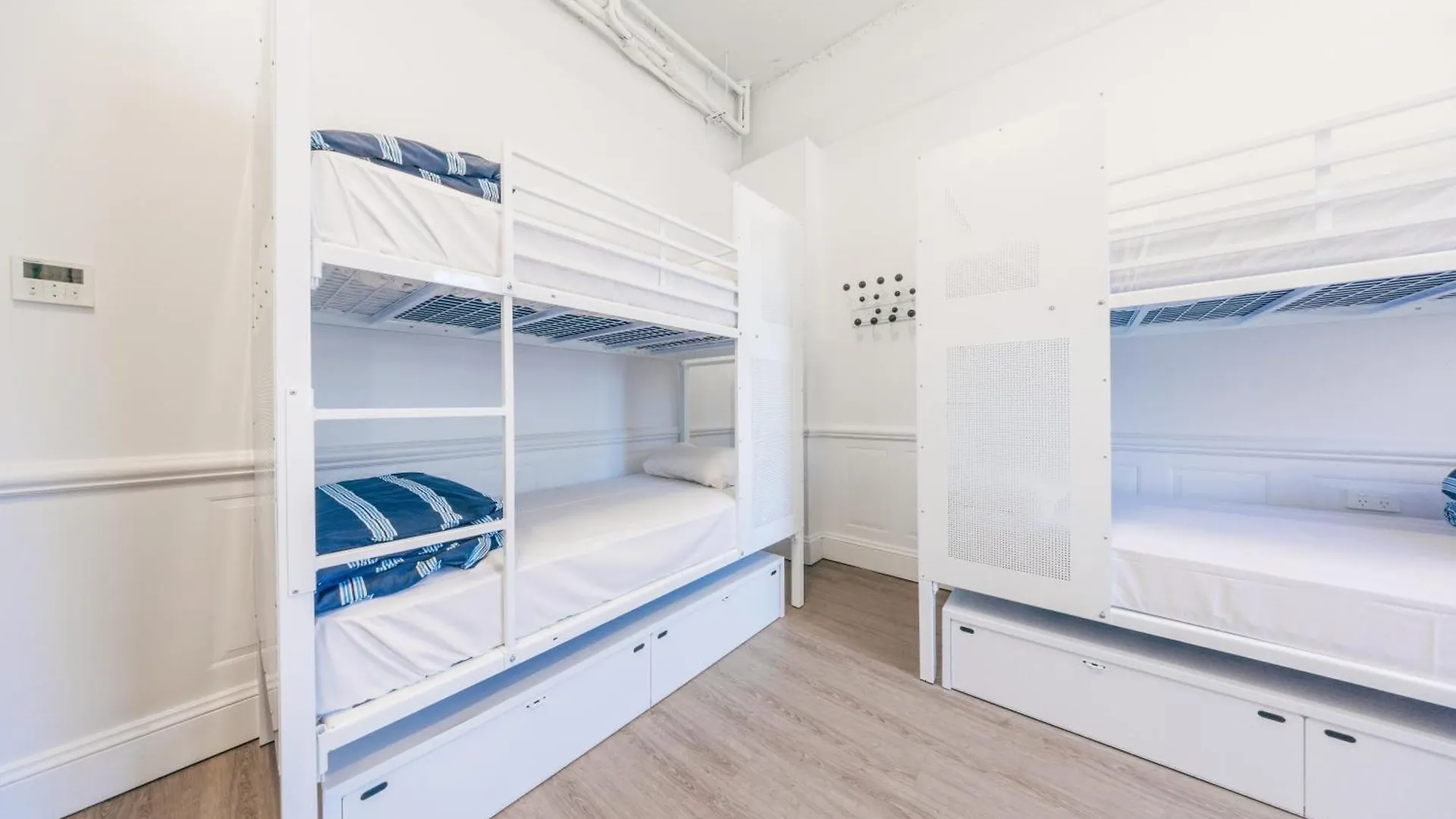 Maze Backpackers - * Gold Coast