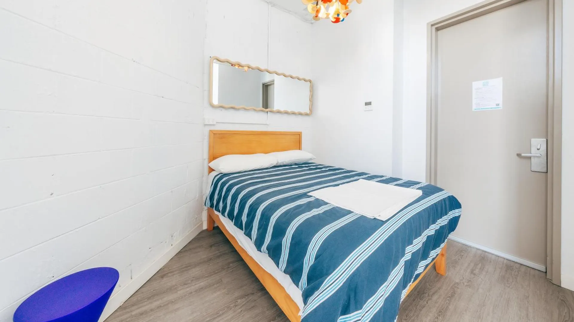 Hostel Maze Backpackers - *