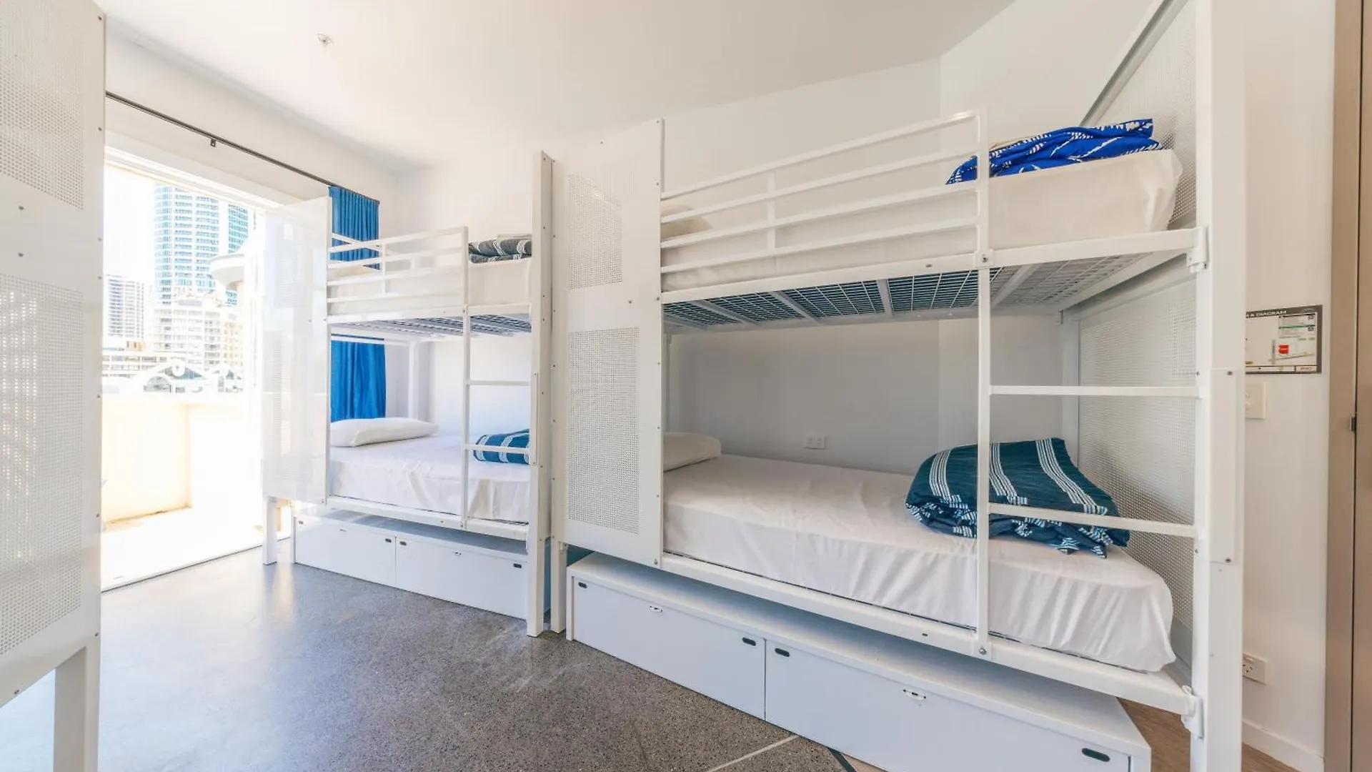 Maze Backpackers - *