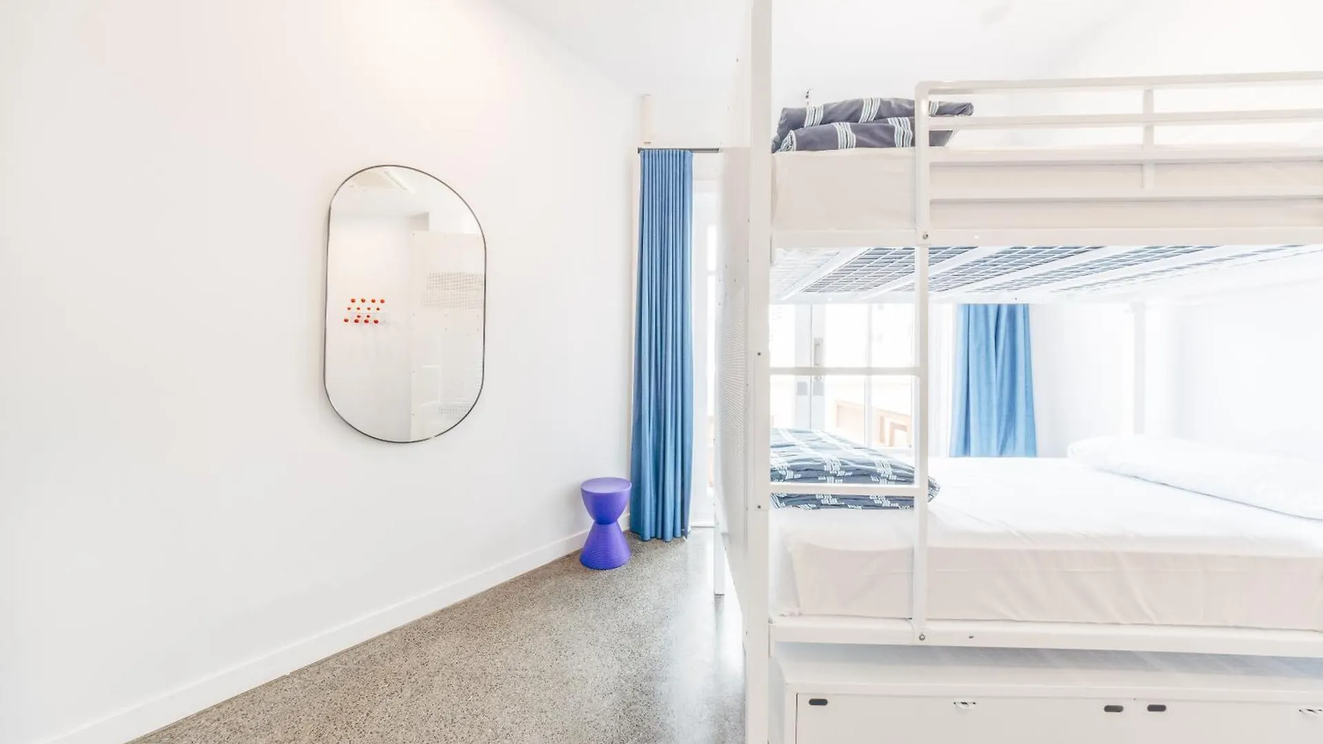Hostel Maze Backpackers -