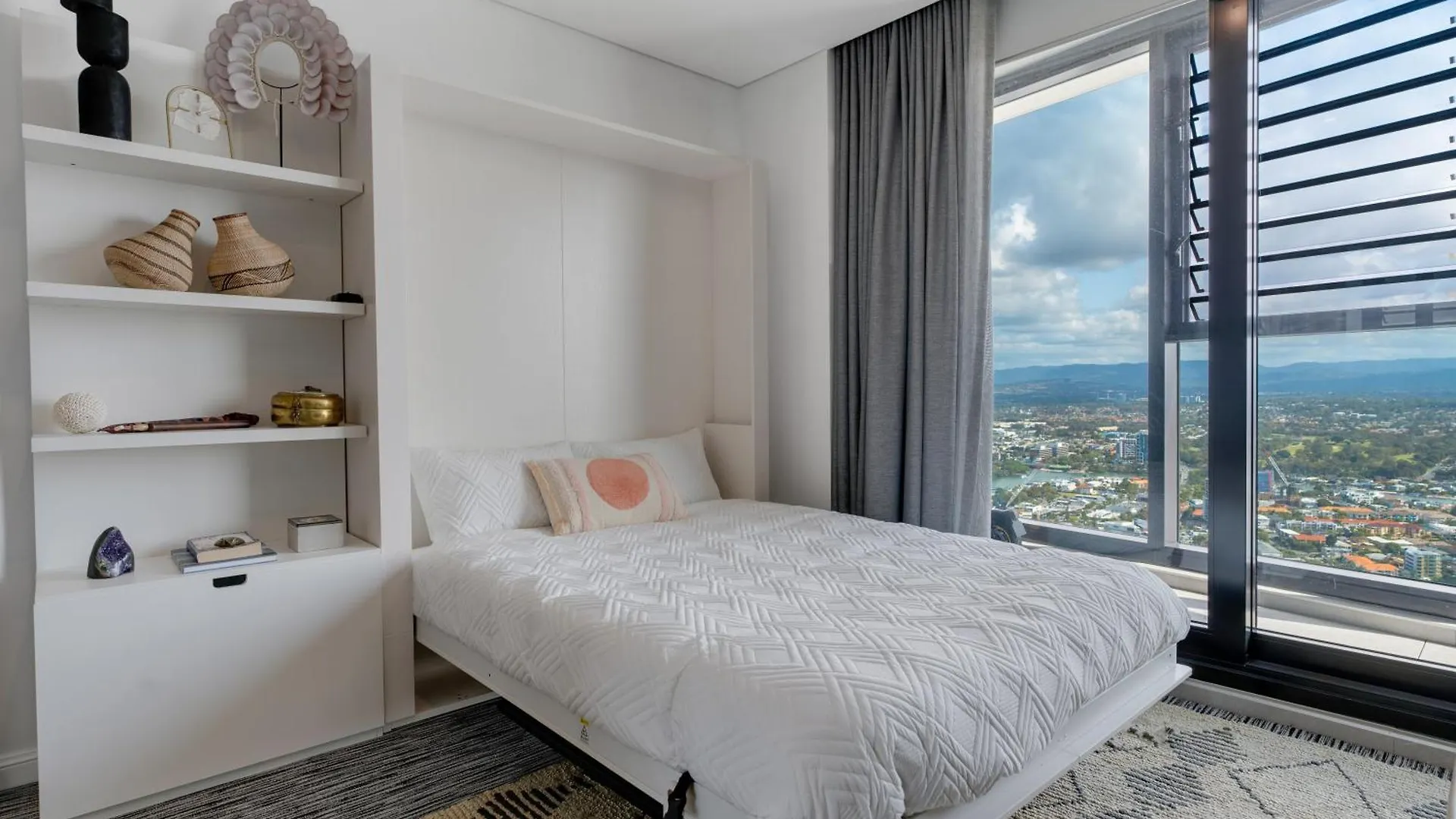 D-ocean Retreat Modern 3-bedroom * Gold Coast
