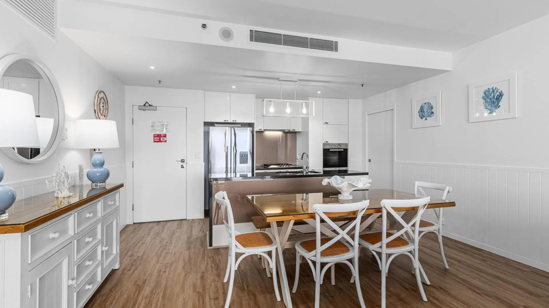Ultra Broadbeach Rezort 4*