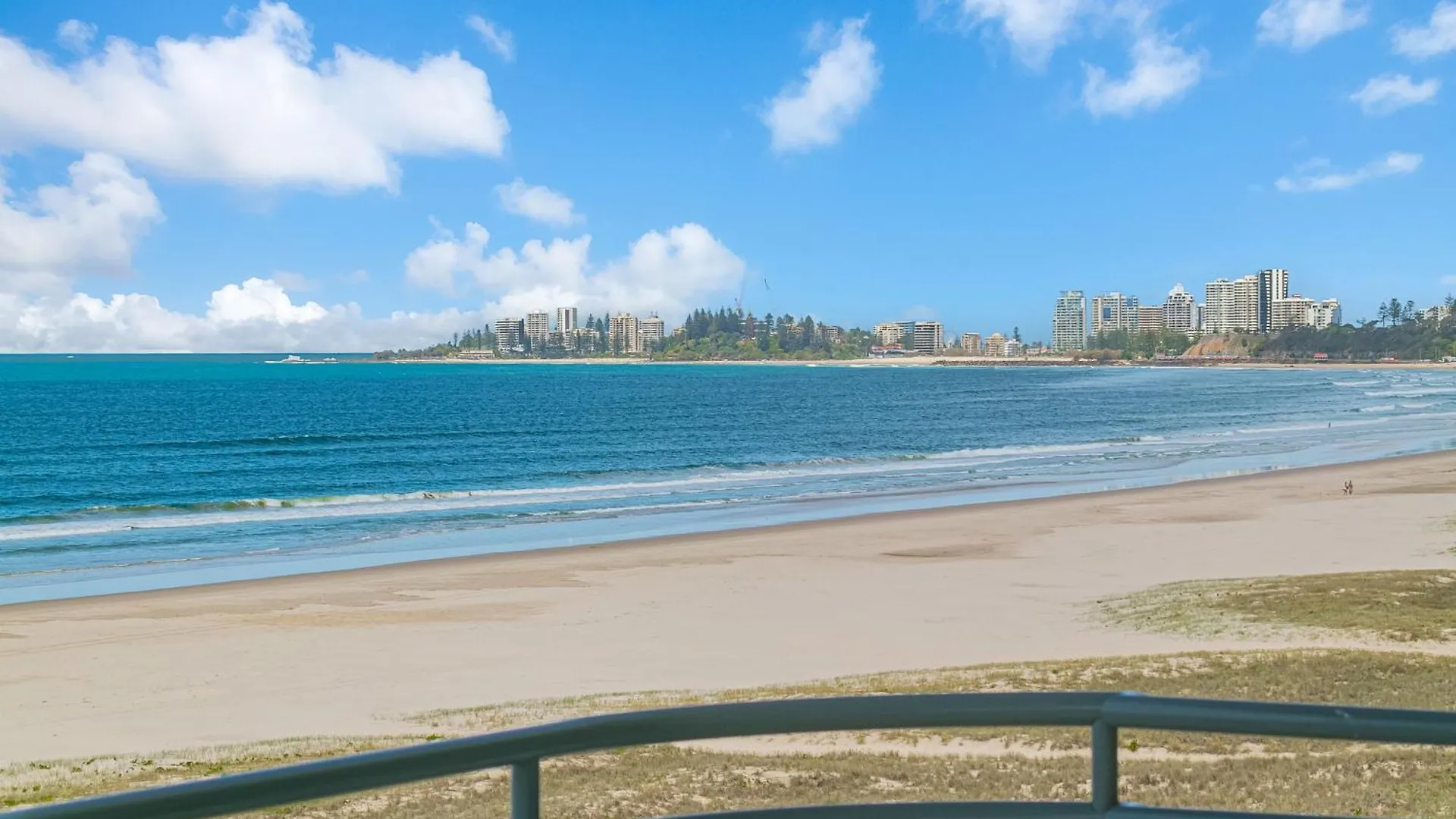 Aparthotel Oceanside - Absolute Beachfront 4*