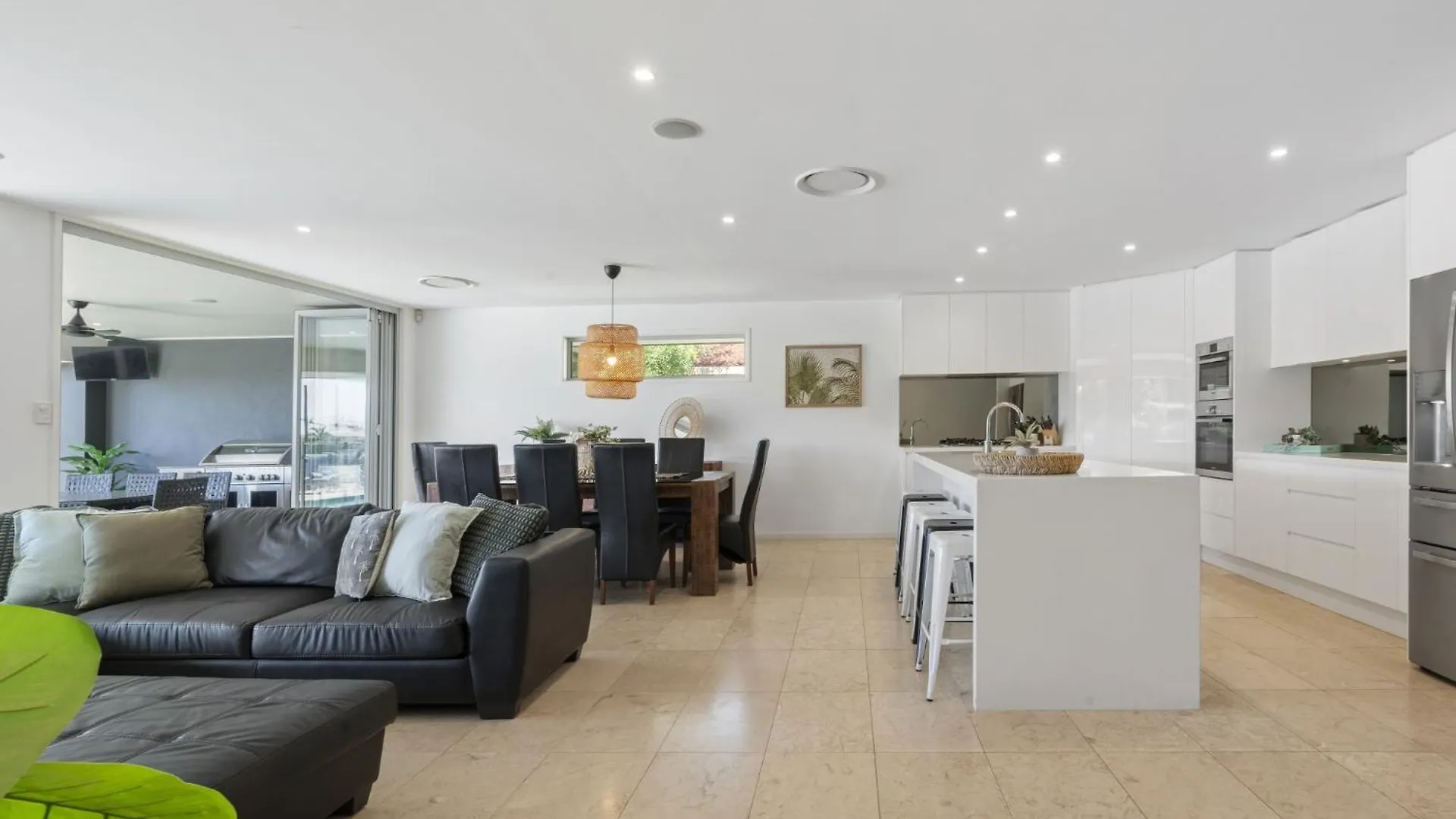 Seaclusion Broadbeach * Gold Coast