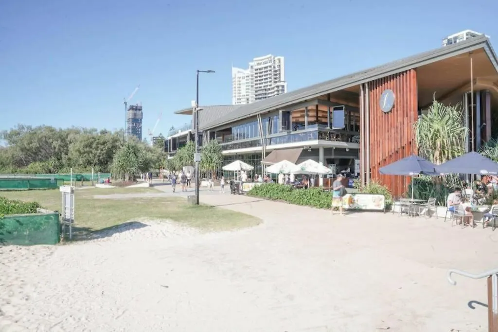 1b In The Heart Of Broadbeach! Gold Coast