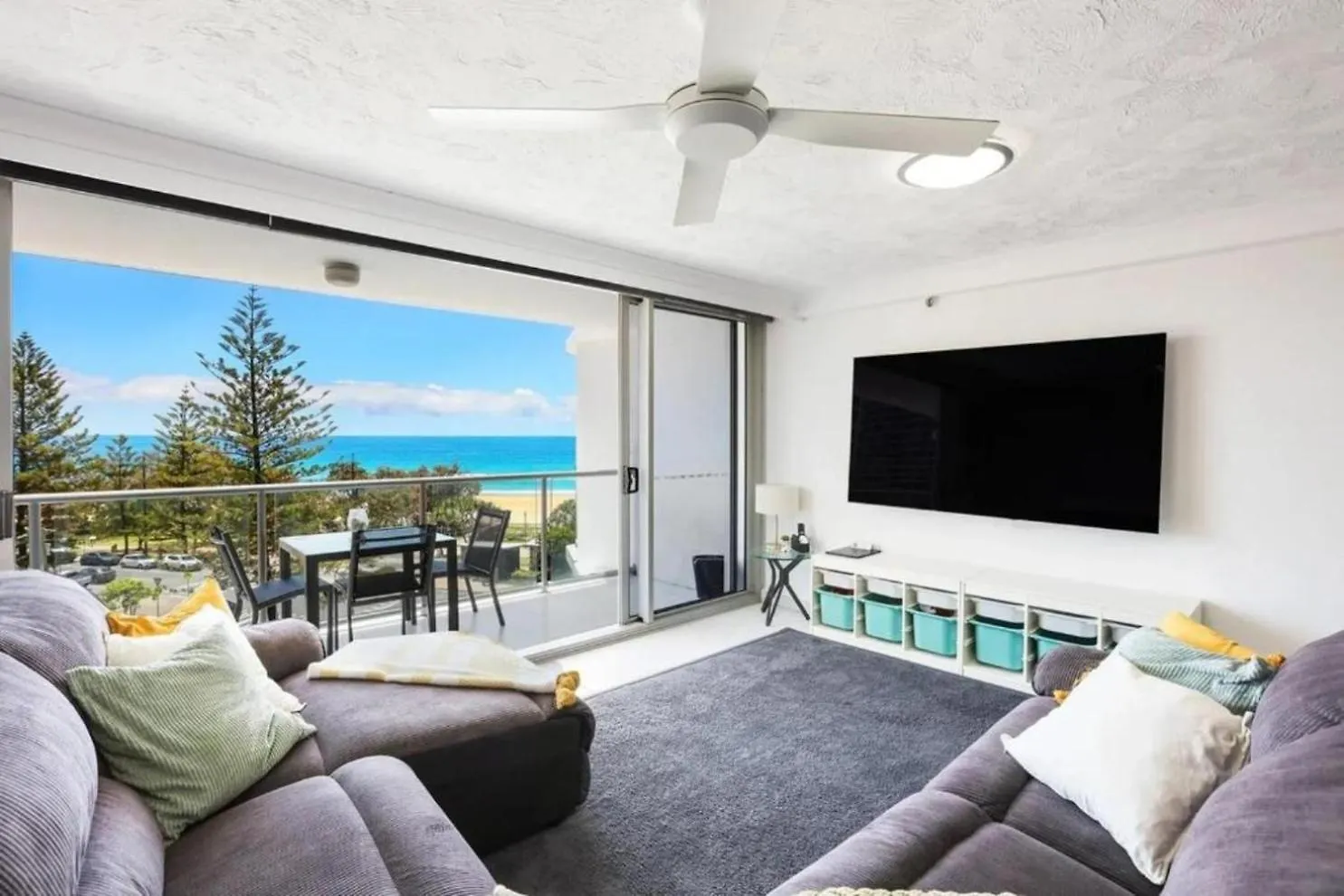 Paradise Beachfront Escape *