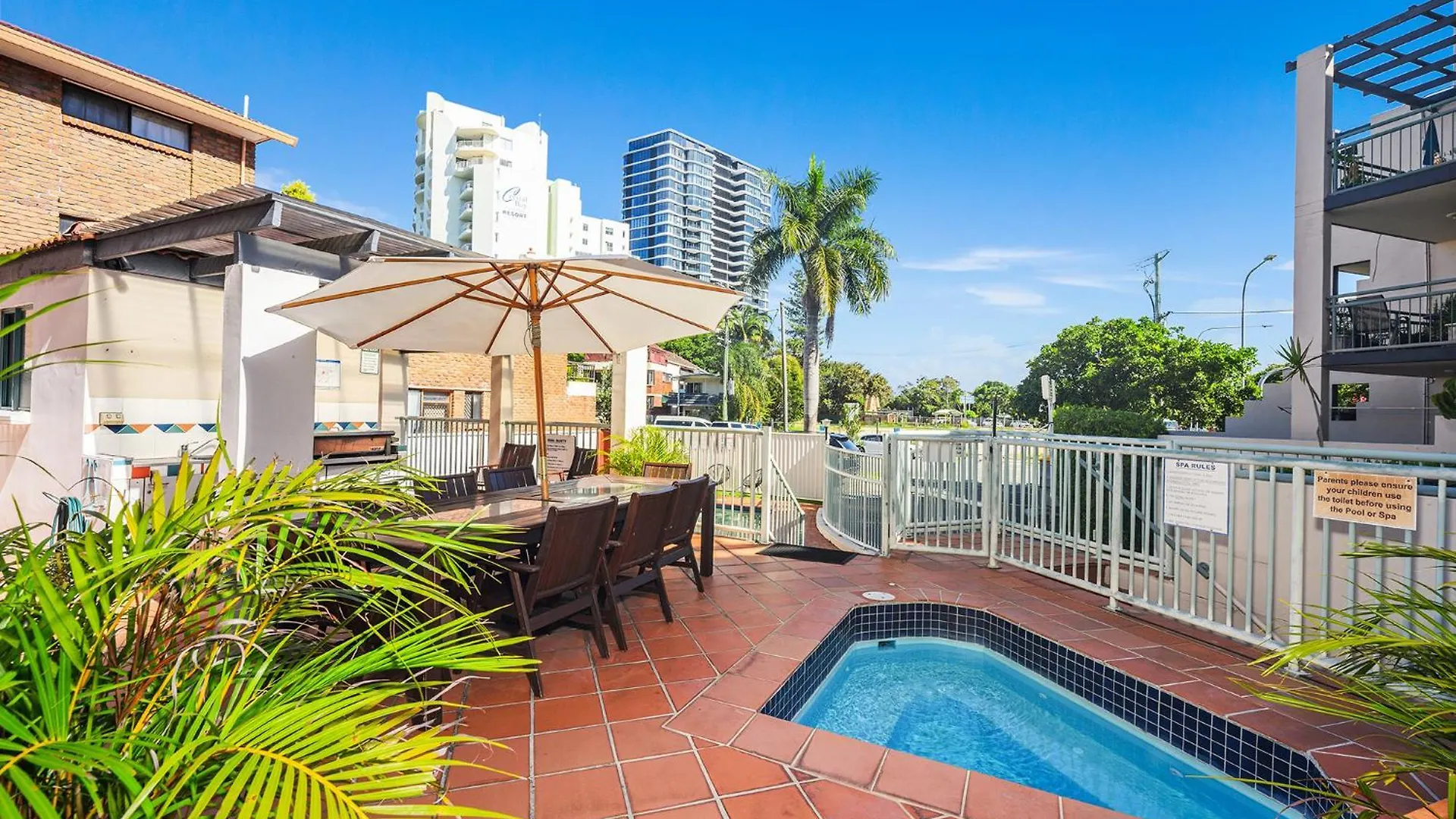 Santa Fe By The Broadwater Aparthotel *