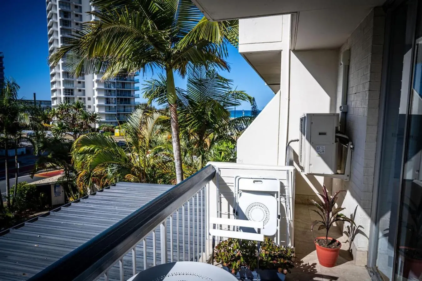 Tjs Beachside Broadbeach - Views, Wifi *